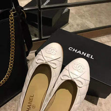 Load image into Gallery viewer, Chanel Women Ballerinas in Aged Calfskin Leather-Beige