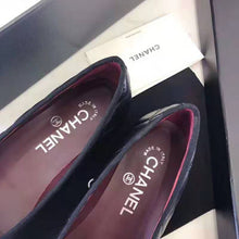 Load image into Gallery viewer, Chanel Women Ballerinas in Aged Calfskin Leather-Black