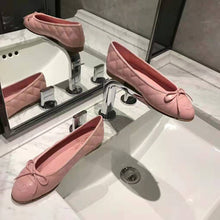 Load image into Gallery viewer, Chanel Women Ballerinas in Aged Calfskin Leather-Pink