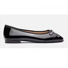 Load image into Gallery viewer, Chanel Women Ballerinas in Patent Calfskin Leather-Black