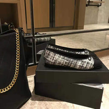 Load image into Gallery viewer, Chanel Women Ballerinas in Tweed Fabrics-Black