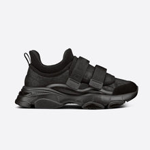 Load image into Gallery viewer, Dior Women D-wander Sneaker Uber Black Dior Oblique Technical Fabric