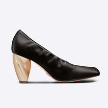 Load image into Gallery viewer, Dior Women Deesse Pump Black Lambskin