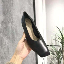 Load image into Gallery viewer, Dior Women Deesse Pump Black Lambskin
