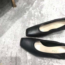 Load image into Gallery viewer, Dior Women Deesse Pump Black Lambskin