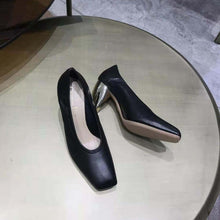 Load image into Gallery viewer, Dior Women Deesse Pump Black Lambskin
