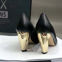 Load image into Gallery viewer, Dior Women Rhodes Pump Black Calfskin