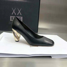 Load image into Gallery viewer, Dior Women Rhodes Pump Black Calfskin