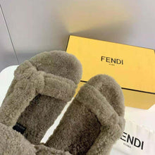 Load image into Gallery viewer, Fendi Women Feel Green Sheepskin Sandals