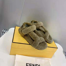 Load image into Gallery viewer, Fendi Women Feel Green Sheepskin Sandals