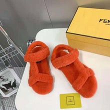 Load image into Gallery viewer, Fendi Women Feel Red Sheepskin Sandals