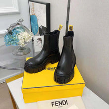 Load image into Gallery viewer, Fendi Women Force Black Leather Chelsea Boots