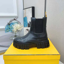 Load image into Gallery viewer, Fendi Women Force Black Leather Chelsea Boots