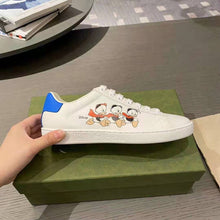 Load image into Gallery viewer, Gucci GG Unisex Disney x Gucci Donald Duck Ace Sneaker-White