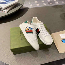 Load image into Gallery viewer, Gucci GG Unisex Disney x Gucci Donald Duck Ace Sneaker White Leather