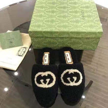 Load image into Gallery viewer, Gucci GG Unisex Slipper with Interlocking G Light Black Interlocking G Merino Wool