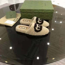 Load image into Gallery viewer, Gucci GG Unisex Slipper with Interlocking G Light Brown Interlocking G Merino Wool