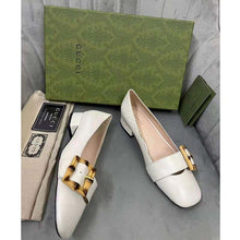 Load image into Gallery viewer, Gucci GG Women Ballet Flat with Bamboo Buckle White Leather
