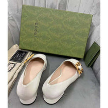 Load image into Gallery viewer, Gucci GG Women Ballet Flat with Bamboo Buckle White Leather