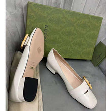 Load image into Gallery viewer, Gucci GG Women Ballet Flat with Bamboo Buckle White Leather