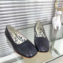 Load image into Gallery viewer, Gucci GG Women Ballet Flat with Interlocking G Black Leather 1 cm Heel