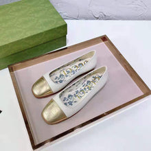 Load image into Gallery viewer, Gucci GG Women Ballet Flat with Interlocking G White Leather with Rose Gold Metallic Tip