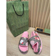 Load image into Gallery viewer, Gucci GG Women Gucci Les Pommes Sandal Beige and Ebony GG Supreme Canvas