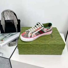 Load image into Gallery viewer, Gucci GG Women Gucci Les Pommes Sneaker Beige and Ebony GG Supreme Canvas