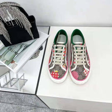 Load image into Gallery viewer, Gucci GG Women Gucci Les Pommes Sneaker Beige and Ebony GG Supreme Canvas