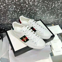 Load image into Gallery viewer, Gucci Men Ace Embroidered Sneaker Bee in White