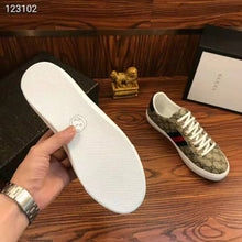 Load image into Gallery viewer, Gucci Men Ace GG Supreme Bees Sneaker-Brown