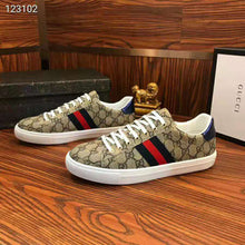 Load image into Gallery viewer, Gucci Men Ace GG Supreme Bees Sneaker-Brown