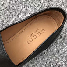 Load image into Gallery viewer, Gucci Men Horsebit Leather Loafer with Web Shoes Black