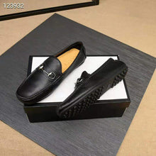 Load image into Gallery viewer, Gucci Men Leather Driver with Horsebit-Black