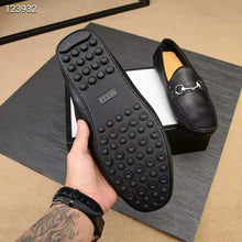 Load image into Gallery viewer, Gucci Men Leather Driver with Horsebit-Black