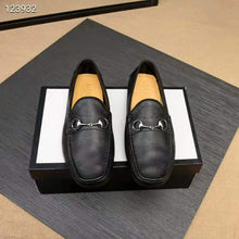 Load image into Gallery viewer, Gucci Men Leather Driver with Horsebit-Black