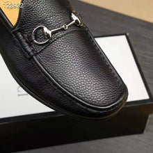 Load image into Gallery viewer, Gucci Men Leather Driver with Horsebit-Black