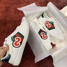 Load image into Gallery viewer, Gucci Unisex Ace Sneaker with GG Apple in White Leather 2 cm Heel