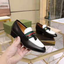 Load image into Gallery viewer, Gucci Unisex GG Loafer Web Interlocking G White Black Leather Green Red Web
