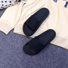 Load image into Gallery viewer, Gucci Unisex Gucci Logo Rubber Slide Sandal-Black