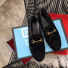 Load image into Gallery viewer, Gucci Unisex Jordaan GG Velvet Loafer-Black