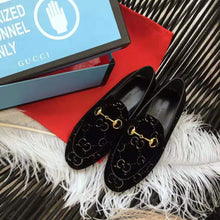 Load image into Gallery viewer, Gucci Unisex Jordaan GG Velvet Loafer-Black