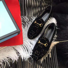 Load image into Gallery viewer, Gucci Unisex Jordaan GG Velvet Loafer-Black