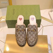 Load image into Gallery viewer, Gucci Unisex Jumbo GG Princetown Slipper Camel Ebony Jumbo GG Canvas
