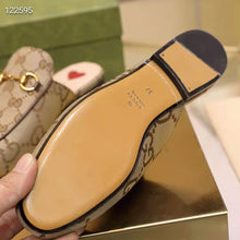 Load image into Gallery viewer, Gucci Unisex Jumbo GG Princetown Slipper Camel Ebony Jumbo GG Canvas