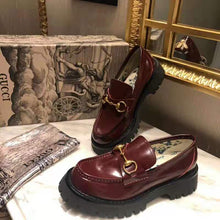 Load image into Gallery viewer, Gucci Unisex Leather Lug Sole Horsebit Loafer in Bordeaux Leather 4.6 cm Heel