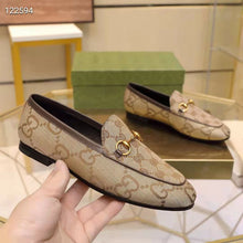 Load image into Gallery viewer, Gucci Unisex Maxi GG Jordaan Loafer Camel Ebony Maxi Canvas Canvas