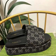 Load image into Gallery viewer, Gucci Unisex Platform Slide Sandal Black Ivory GG Denim Mid 5.6 cm Heel