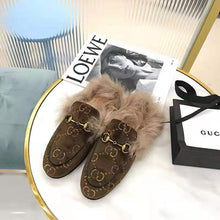 Load image into Gallery viewer, Gucci Unisex Princetown GG Velvet Slipper in Lamb Wool-Brown