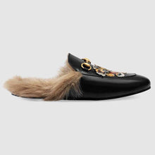Load image into Gallery viewer, Gucci Unisex Princetown Slipper with Tiger in Lamb Wool-Black